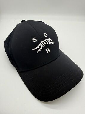 Sun Day Red Cypress Hat Tiger Woods Brand New Black & White Adjustable Cap